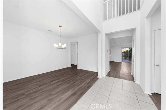 Detail Gallery Image 8 of 73 For 12906 Shorthorn, Corona,  CA 92880 - 6 Beds | 5 Baths