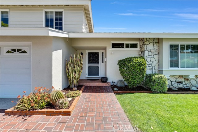 Detail Gallery Image 4 of 48 For 1854 S Gail Ln, Anaheim,  CA 92802 - 3 Beds | 2/1 Baths