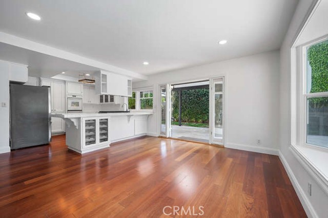 9572 Indian Wells Circle, Huntington Beach CA: https://media.crmls.org/medias/459311e0-3d50-4b21-b250-3039b321746a.jpg