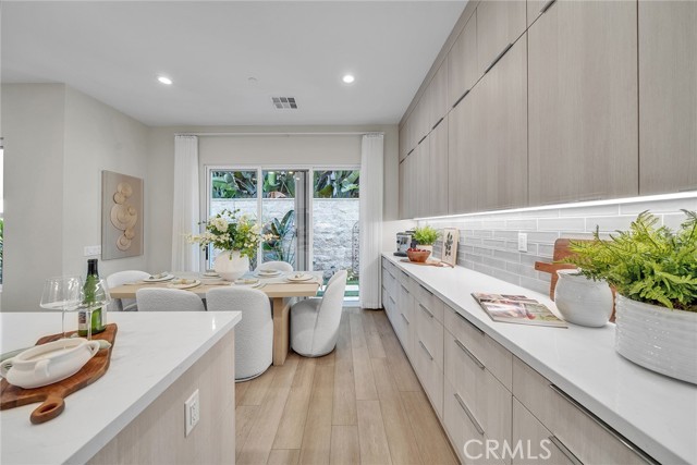 Detail Gallery Image 12 of 63 For 120 Parkland Alley, Lake Forest,  CA 92630 - 5 Beds | 4 Baths