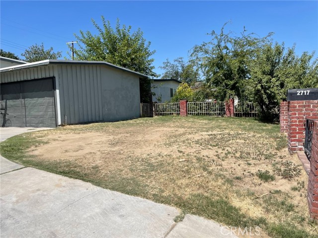 2717 Lee Drive, Bakersfield, CA, 93304 2717 Lee Drive, Bakersfield, CA, 93304
