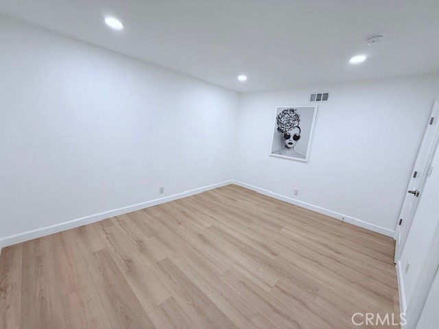 https://media.crmls.org/medias/45944f8a-c61c-4189-ac2a-d8017bef0509.jpg?preset=X-Large