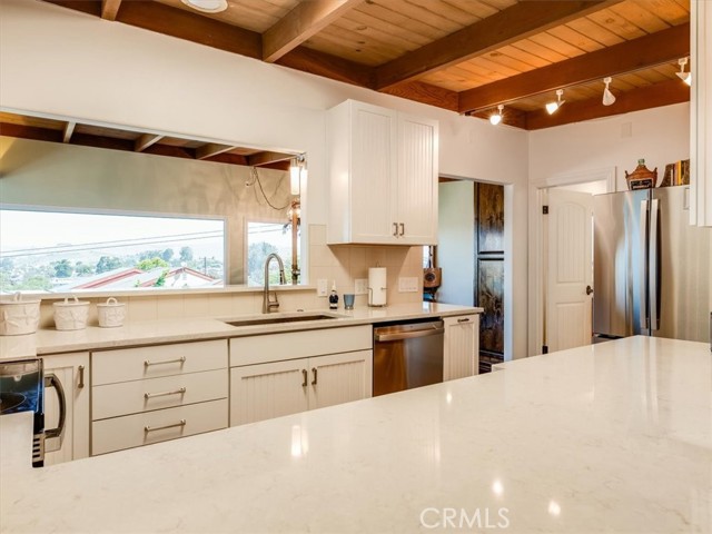 Detail Gallery Image 20 of 75 For 430 Olive St, Morro Bay,  CA 93442 - 3 Beds | 4 Baths