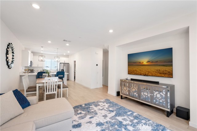 22310 Spanish Oak Court, Torrance CA: https://media.crmls.org/medias/4595eb5c-0828-4a03-be19-27dbd9977dbe.jpg