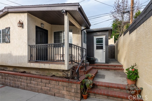 Detail Gallery Image 2 of 20 For 3139 1/2 Stevens, La Crescenta,  CA 91214 - 1 Beds | 1 Baths