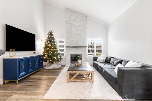 Detail Gallery Image 3 of 33 For 27881 Abadejo, Mission Viejo,  CA 92692 - 5 Beds | 3 Baths