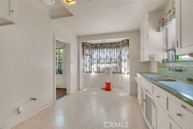 311 N Del Mar Avenue, San Gabriel CA: https://media.crmls.org/medias/45969b3f-6d3f-4bb5-b0be-cc075af4d953.jpg