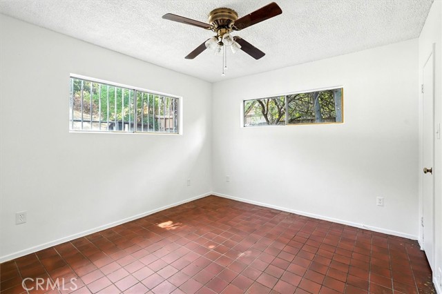 Detail Gallery Image 17 of 32 For 9953 La Tuna Canyon Rd, Sun Valley,  CA 91352 - 3 Beds | 2 Baths