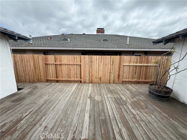 Detail Gallery Image 5 of 16 For 6441 Saint Paul Cir, Huntington Beach,  CA 92647 - 4 Beds | 3 Baths