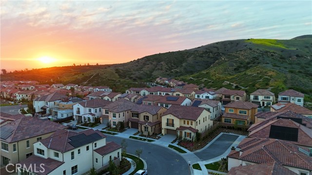 149 Somera, Irvine CA: https://media.crmls.org/medias/4598dcf8-bb6b-41d2-850e-0830de4c5409.jpg