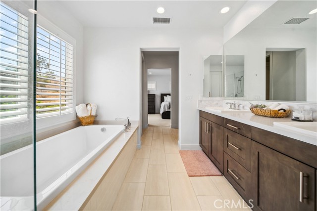 5313 Newbury, Yorba Linda CA: https://media.crmls.org/medias/4599f2e1-8e7d-43e3-b6ef-51fcfadf000e.jpg