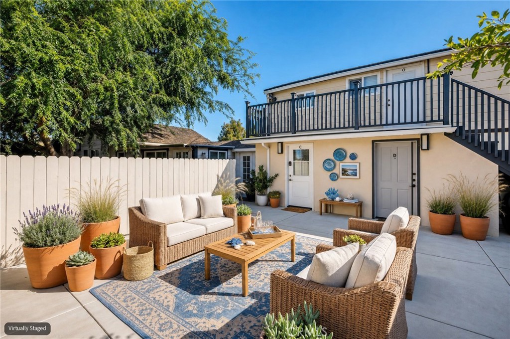 Quadruplex at 2653 Santa Ana