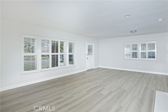 Detail Gallery Image 5 of 38 For 8620 Lubec St, Downey,  CA 90240 - 3 Beds | 2 Baths