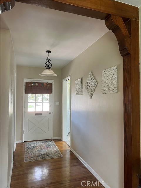 Detail Gallery Image 10 of 44 For 2539 Santiago, Santa Ana,  CA 92706 - 3 Beds | 2 Baths