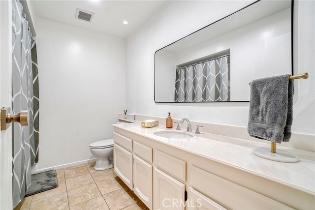 Detail Gallery Image 13 of 25 For 4675 Willis Ave #307,  Sherman Oaks,  CA 91403 - 2 Beds | 2 Baths