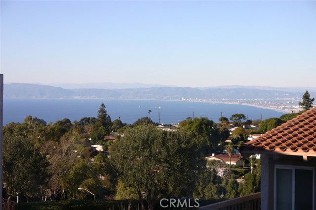 40 Hilltop Circle, Rancho Palos Verdes, California 90275, 3 Bedrooms Bedrooms, ,3 BathroomsBathrooms,Residential,Sold,Hilltop,PW17010327