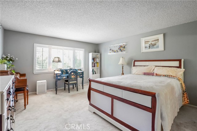 Detail Gallery Image 14 of 58 For 19455 Eagle Ridge Ln, Porter Ranch,  CA 91326 - 2 Beds | 3 Baths