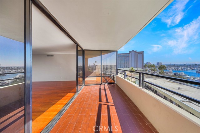 Detail Gallery Image 13 of 16 For 4335 Marina City #242,  Marina Del Rey,  CA 90292 - 2 Beds | 2 Baths