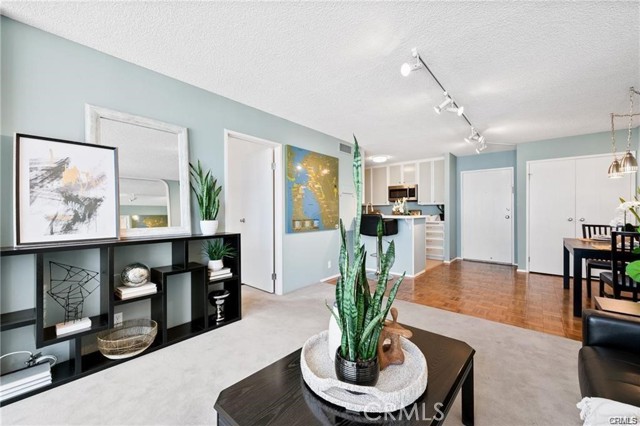 1750 E Ocean Boulevard, Long Beach CA: https://media.crmls.org/medias/459d5647-9968-40a1-93ed-617ae4197576.jpg