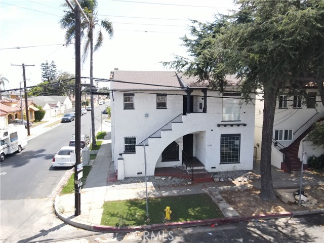 1250 W 83rd St, Los Angeles, CA 90044