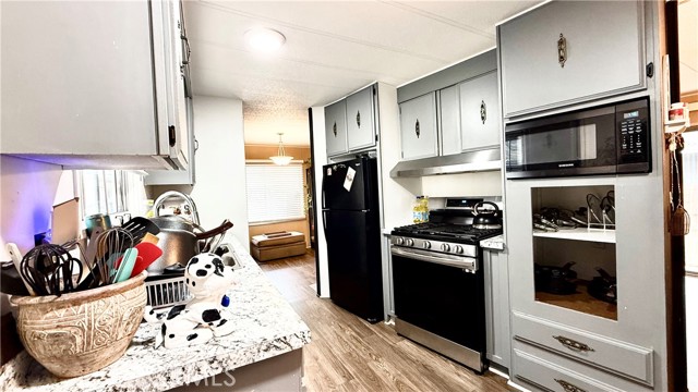 25521 Lincoln Avenue, Hemet CA: https://media.crmls.org/medias/459daa1c-2b19-4210-a469-6ee28289afa7.jpg