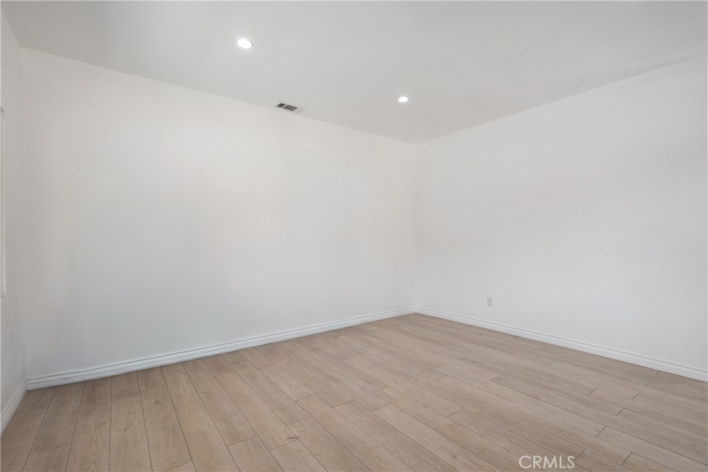 MLS #DW25227171 image #5