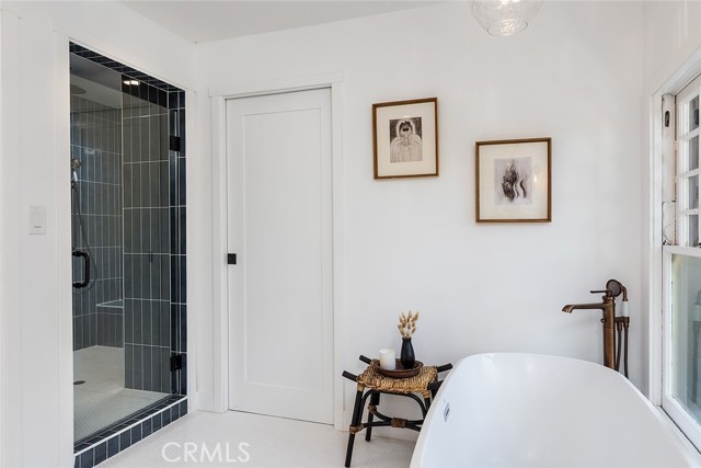 1130 Windsor Place, South Pasadena CA: https://media.crmls.org/medias/459e7703-7c7f-4f55-8001-4775e83b1d9e.jpg