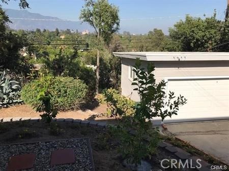 210 Anita Drive, Pasadena CA: https://media.crmls.org/medias/459eca47-b13d-4cf9-a8ec-5b39ea6c0c56.jpg