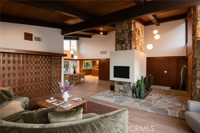 Front Image Thumbnail for CRWS26152455