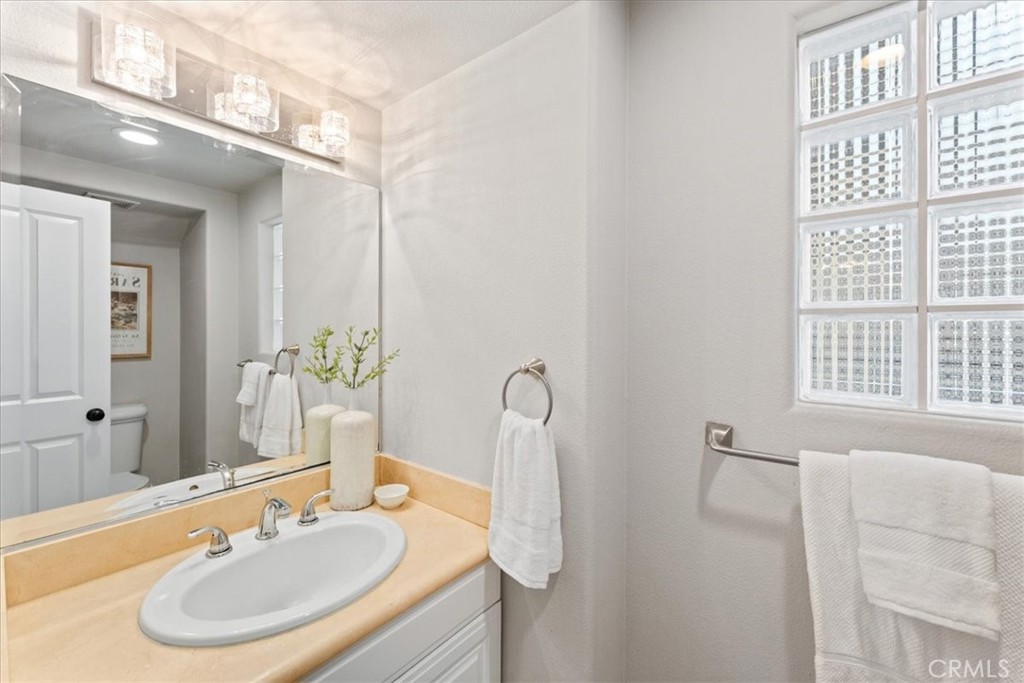 MLS #OC26157236 image #9