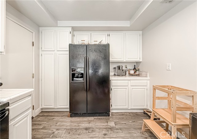 450 Country Club Drive, Simi Valley CA: https://media.crmls.org/medias/45a0017b-0d30-40d0-815d-6221186b376a.jpg