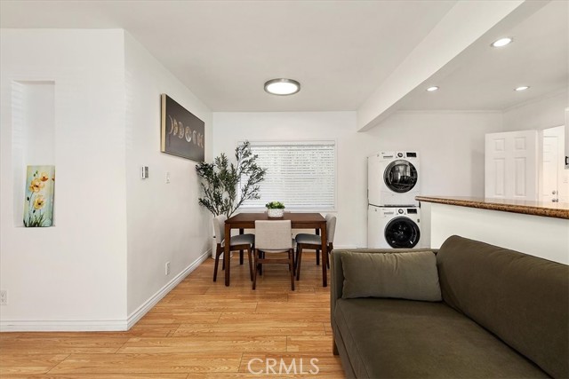 Detail Gallery Image 5 of 34 For 2820 S La Brea Ave, Los Angeles,  CA 90016 - 3 Beds | 2 Baths