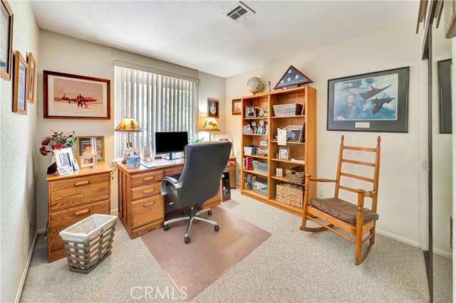 Detail Gallery Image 42 of 74 For 433 Fairway Dr, Palmdale,  CA 93551 - 5 Beds | 3/1 Baths