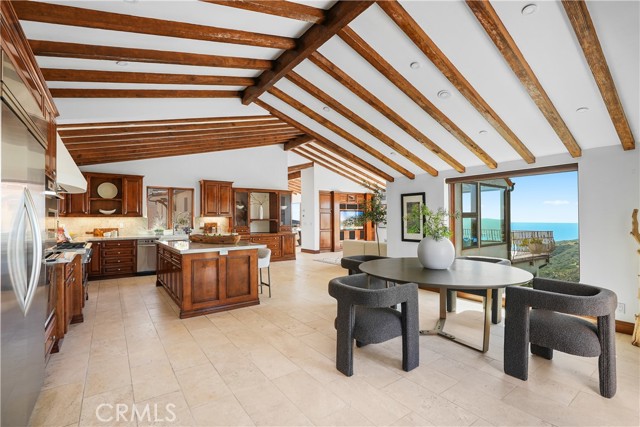 2516 Temple Hills Drive, Laguna Beach CA: https://media.crmls.org/medias/45a15176-5d63-4c04-ae6d-ce870c3498f1.jpg