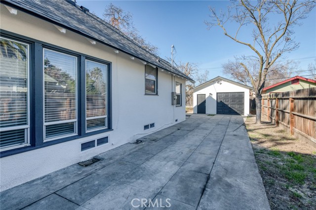 Detail Gallery Image 32 of 41 For 701 E Clinton, Fresno,  CA 93704 - 3 Beds | 1 Baths