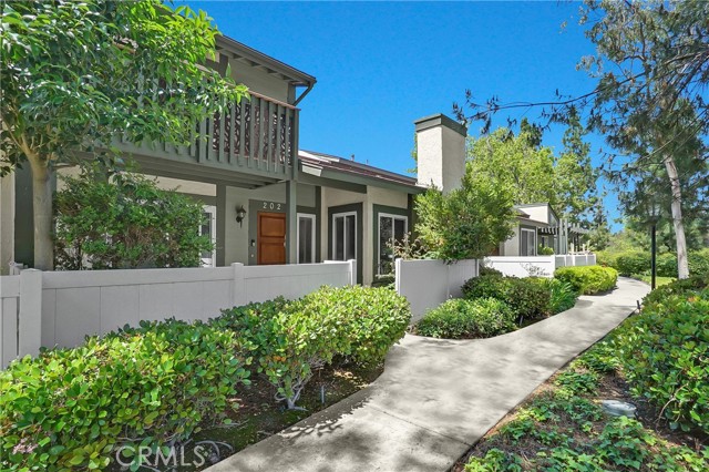 2021 Chaparral Street, West Covina CA: https://media.crmls.org/medias/45a1d3f5-88b1-4d86-8f6c-fc6541543f7e.jpg