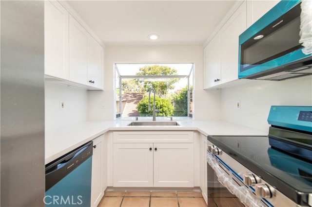 Detail Gallery Image 7 of 16 For 51 Stanford #82,  Irvine,  CA 92612 - 2 Beds | 2 Baths