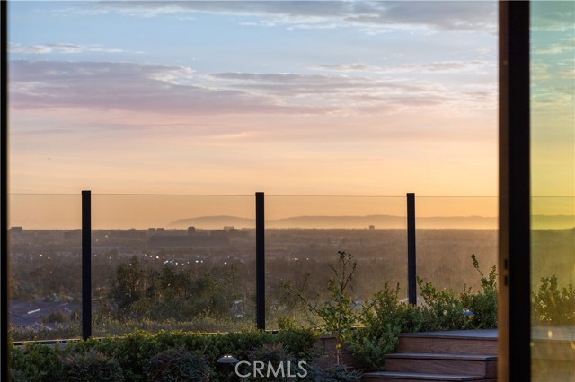 Detail Gallery Image 8 of 71 For 100 Boulder Pass, Irvine,  CA 92602 - 5 Beds | 5/1 Baths