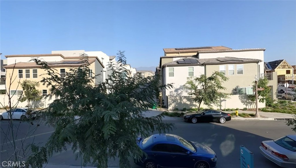 https://media.crmls.org/medias/45a2d7e7-b0f4-4386-a577-e9a305d34bb1.jpg?preset=X-Large