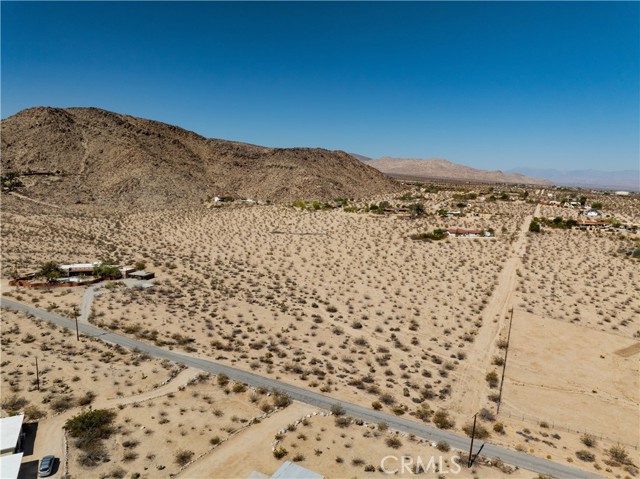 Detail Gallery Image 2 of 21 For 7054 Canyon Rd, Twentynine Palms,  CA 92277 - – Beds | – Baths