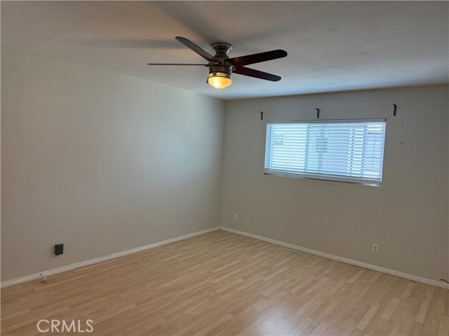 514 .5 Marigold Ave, Corona del Mar CA: https://media.crmls.org/medias/45a3d433-8d5a-4c0c-ae23-00d220e152db.jpg