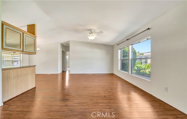Detail Gallery Image 6 of 52 For 24 Gitana Ave #164,  Camarillo,  CA 93012 - 3 Beds | 2 Baths