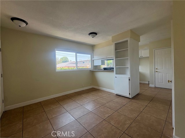 11890 Manor Drive, Hawthorne CA: https://media.crmls.org/medias/45a47ec7-e6fa-4a07-b93b-80a77aa62d30.jpg