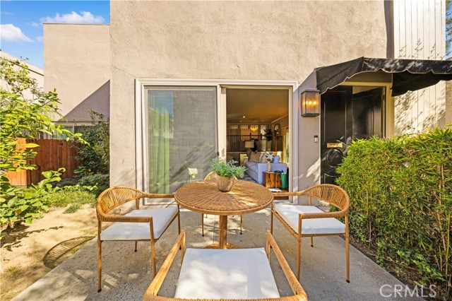 Image 4 of 55 For 573 Fairview Avenue