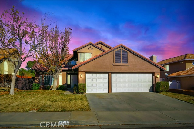 Detail Gallery Image 1 of 67 For 3101 Crowne Dr, Palmdale,  CA 93551 - 5 Beds | 3 Baths