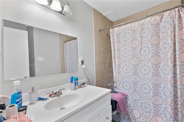 14413 Califa Street photo 8