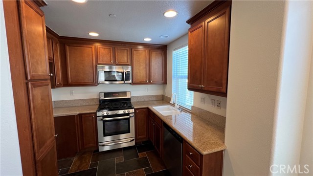 Detail Gallery Image 6 of 38 For 64 Valmont Way, Ladera Ranch,  CA 92694 - 2 Beds | 2/1 Baths