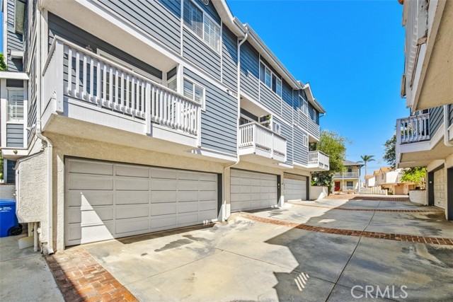 100 Catalina Avenue, Redondo Beach, California 90277, 3 Bedrooms Bedrooms, ,3 BathroomsBathrooms,Residential,Sold,Catalina,SW24187784