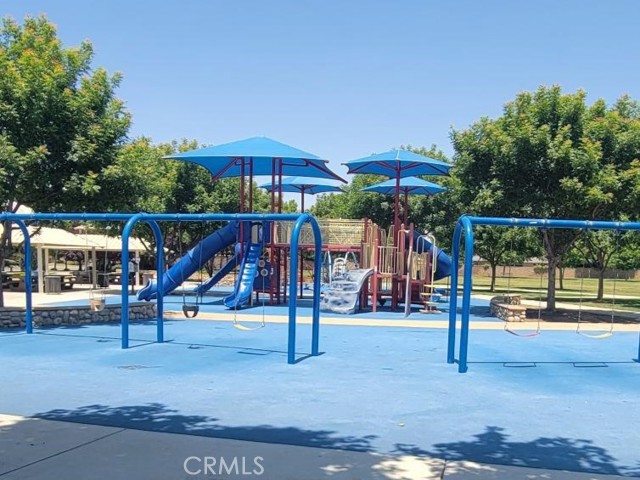 1697 Whiteash Avenue, Clovis CA: https://media.crmls.org/medias/45a566a6-d566-4158-ba04-ff18ca137f46.jpg