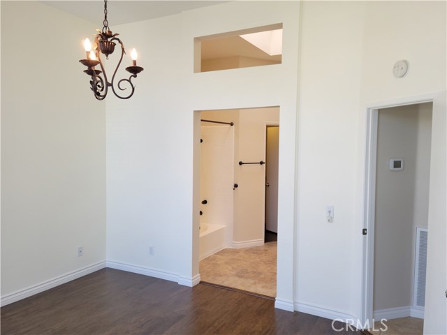Detail Gallery Image 24 of 37 For 682 Azure Ln #1,  Corona,  CA 92879 - 3 Beds | 2 Baths